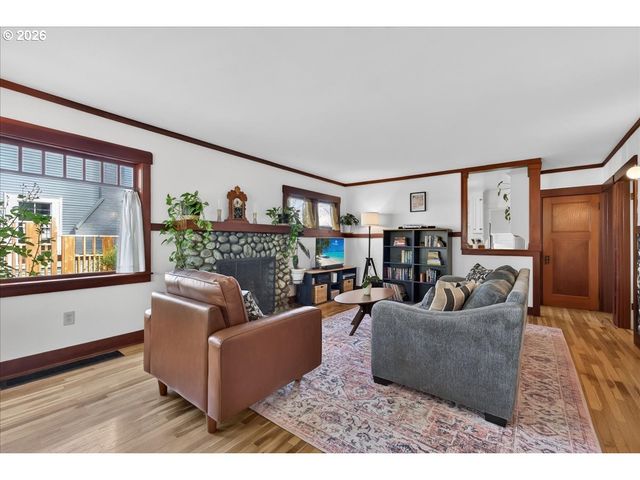 6124 Se 17TH Ave, Portland, OR 97202