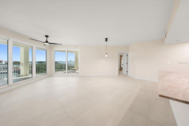 1170 GULF BLVD 1004, Clearwater, FL 33767