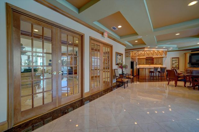 1170 GULF BLVD 1004, Clearwater, FL 33767