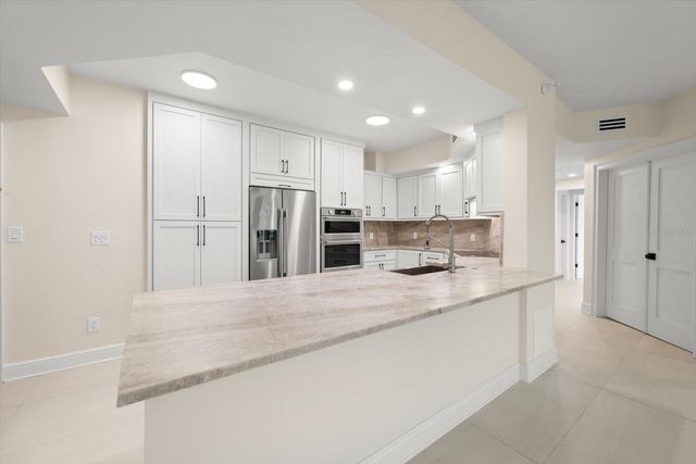 1170 GULF BLVD 1004, Clearwater, FL 33767