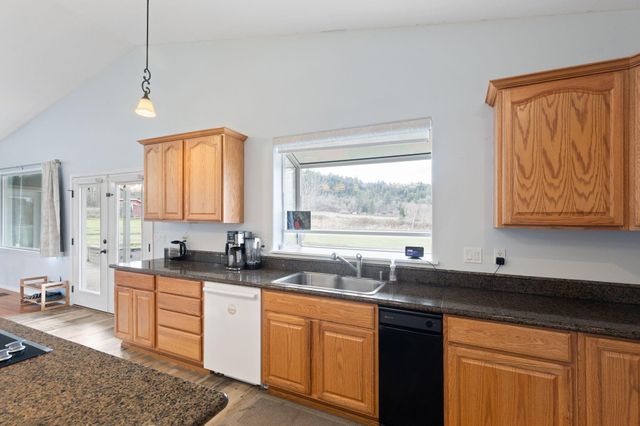 2015 Sleepy Hollow Loop, Grants Pass, OR 97527