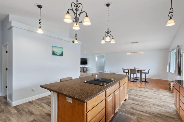 2015 Sleepy Hollow Loop, Grants Pass, OR 97527