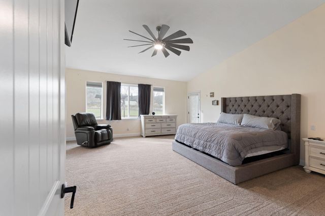 2015 Sleepy Hollow Loop, Grants Pass, OR 97527