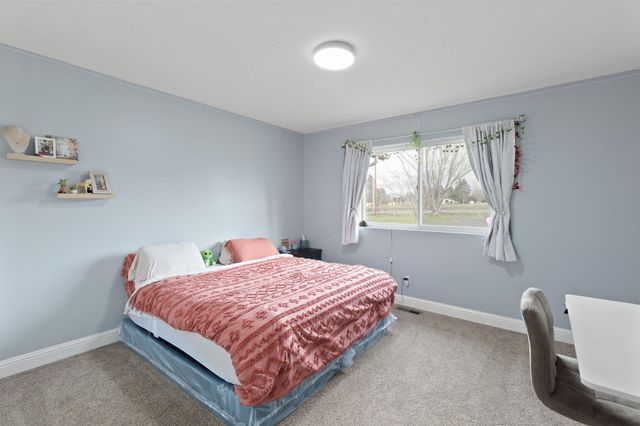 2015 Sleepy Hollow Loop, Grants Pass, OR 97527