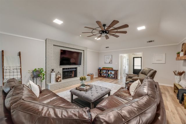 602 Greensprings Street, Highland Village, TX 75077