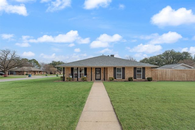 602 Greensprings Street, Highland Village, TX 75077