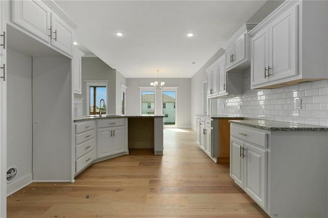 11116 N Bristol Avenue, Kansas City, MO 64156