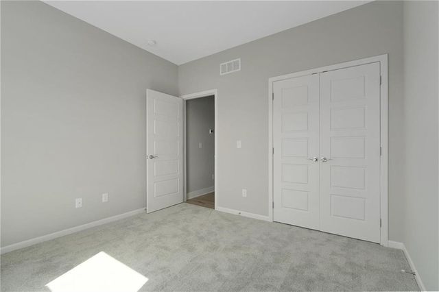 11116 N Bristol Avenue, Kansas City, MO 64156