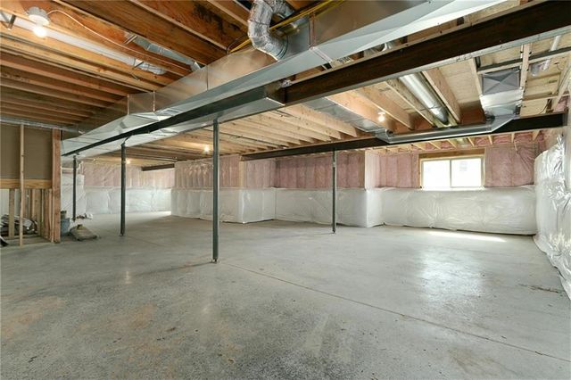 11116 N Bristol Avenue, Kansas City, MO 64156