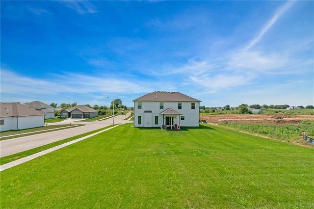 11116 N Bristol Avenue, Kansas City, MO 64156