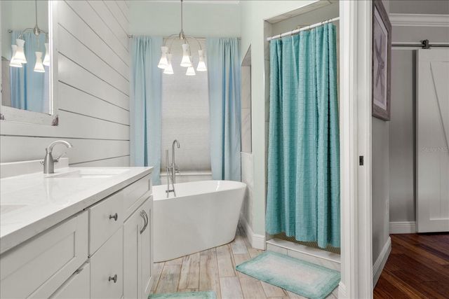 4615 4TH AVENUE DRIVE E, Bradenton, FL 34208