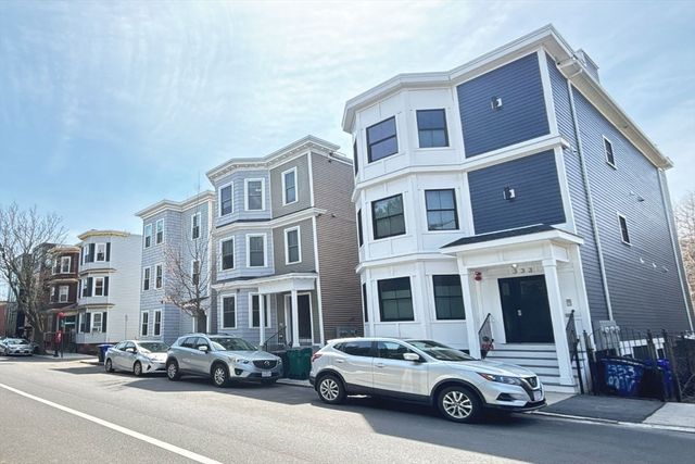 335 Maverick St 1, Boston, MA 02128