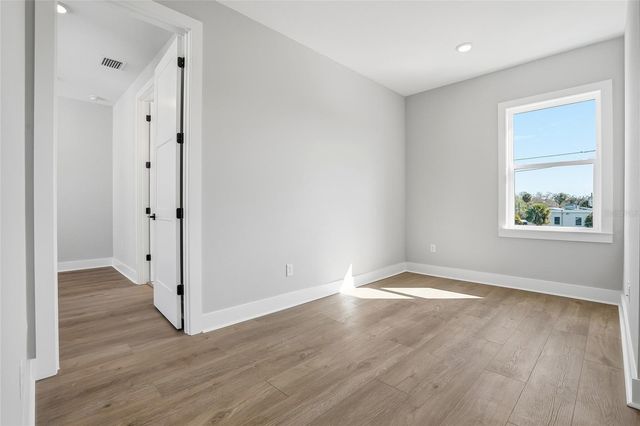 3003 1ST AVENUE N, St Petersburg, FL 33713