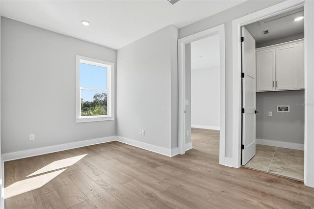 3003 1ST AVENUE N, St Petersburg, FL 33713