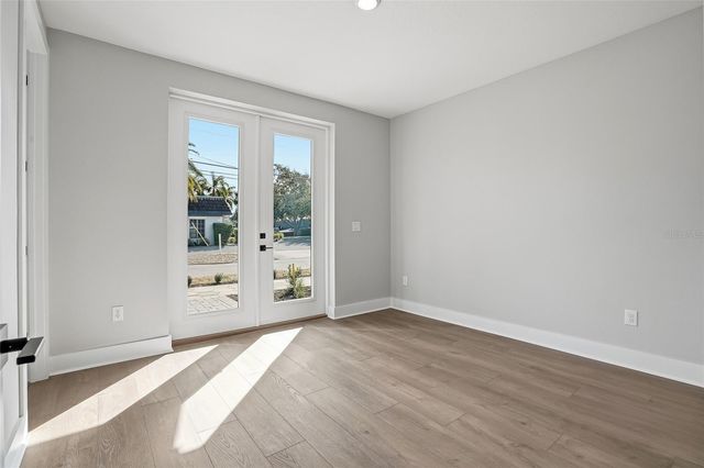 3003 1ST AVENUE N, St Petersburg, FL 33713