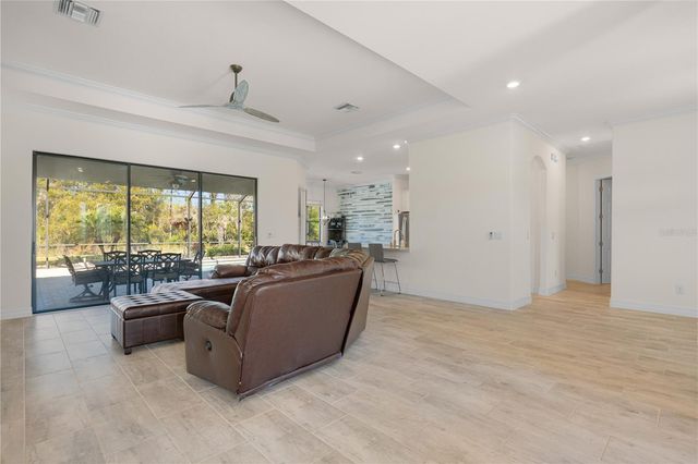 17045 POLO TRL, Lakewood Ranch, FL 34211