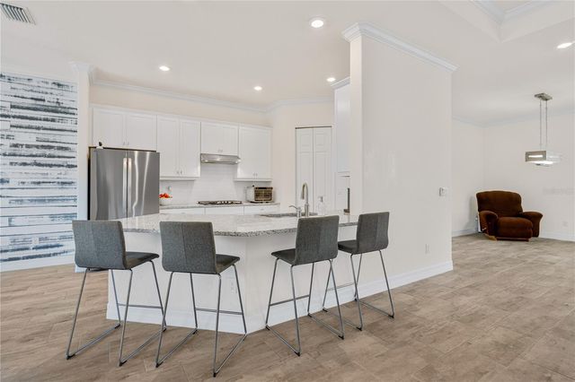 17045 POLO TRL, Lakewood Ranch, FL 34211