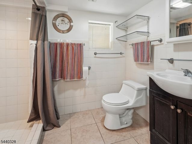 415 Westfield Ave, Elizabeth City, NJ 07208