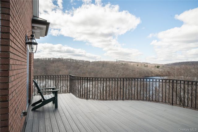 4 Springhouse Road, Sloatsburg, NY 10974