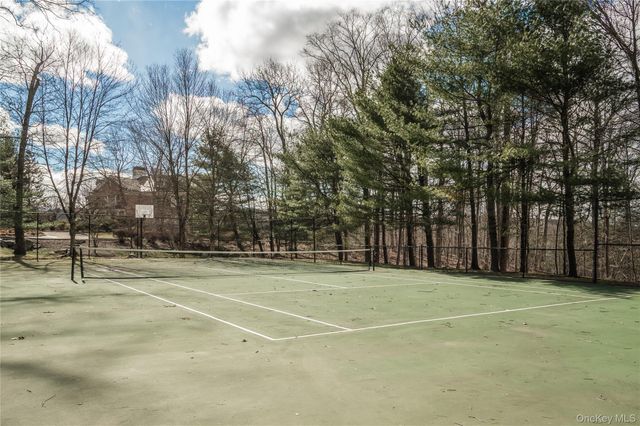 4 Springhouse Road, Sloatsburg, NY 10974