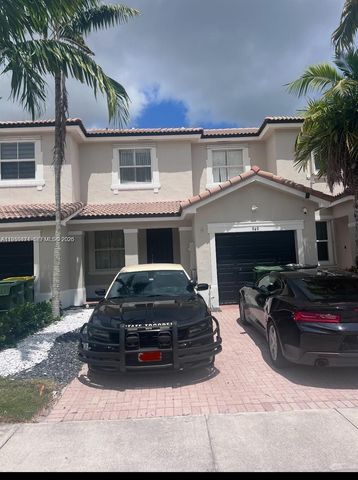 949 NE 42nd Ave, Homestead, FL 33033