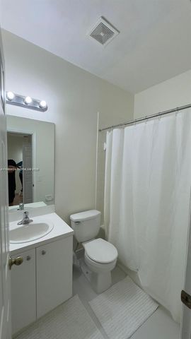 949 NE 42nd Ave, Homestead, FL 33033