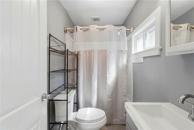 515 Davisville Road 1, North Kingstown, RI 02852