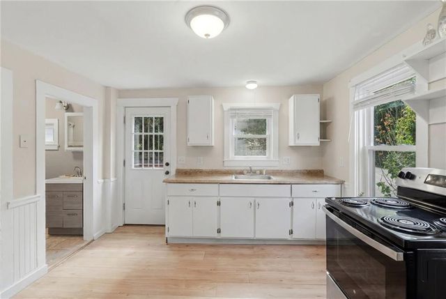 515 Davisville Road 1, North Kingstown, RI 02852