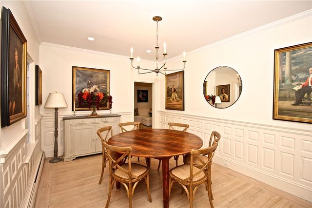 215 Coggeshall Avenue, Newport, RI 02840