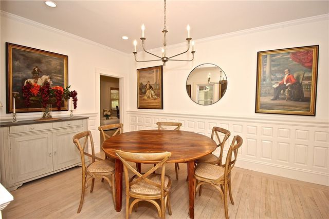 215 Coggeshall Avenue, Newport, RI 02840