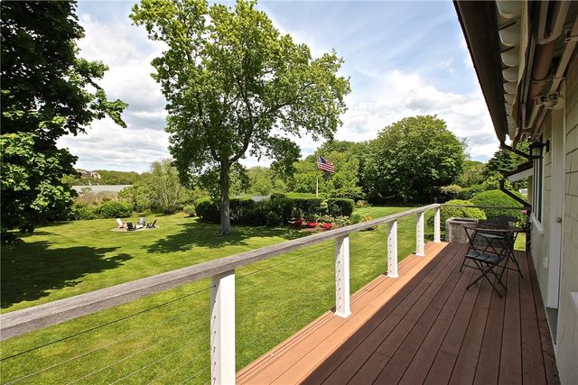 215 Coggeshall Avenue, Newport, RI 02840