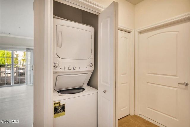 8 Wall Street APT 130, Clifton Park, NY 12065