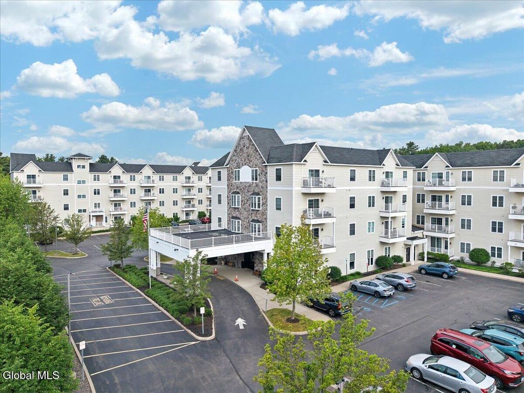 8 Wall Street APT 130, Clifton Park, NY 12065