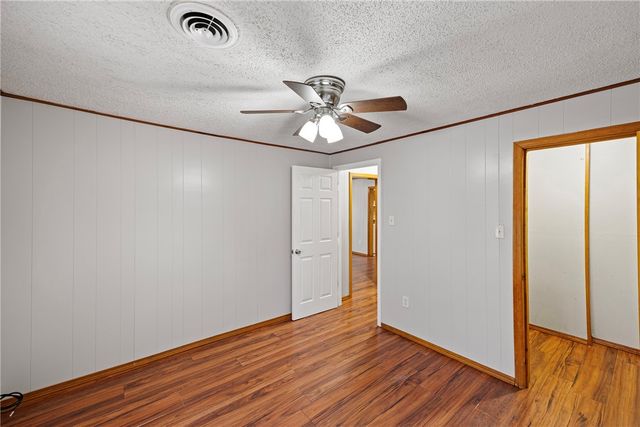 418 E J Street, Russellville, AR 72801