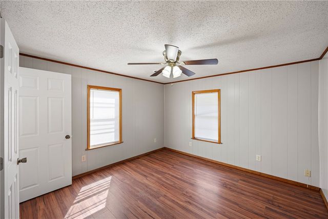 418 E J Street, Russellville, AR 72801