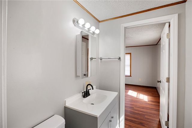 418 E J Street, Russellville, AR 72801