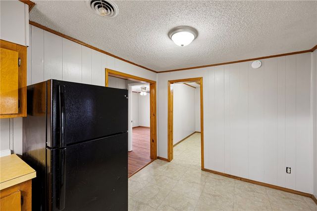 418 E J Street, Russellville, AR 72801