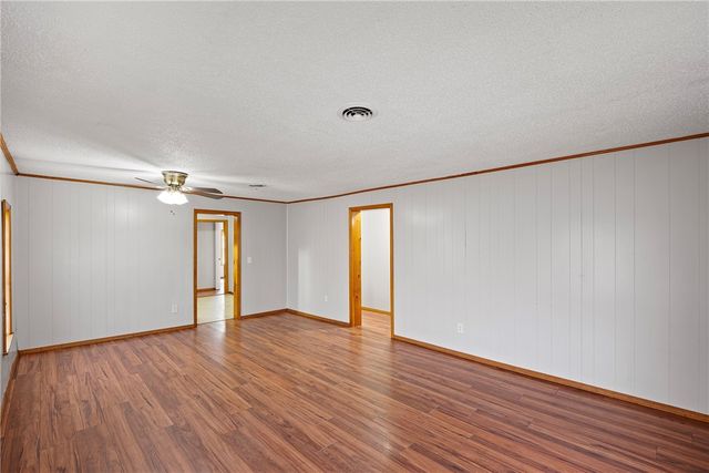 418 E J Street, Russellville, AR 72801