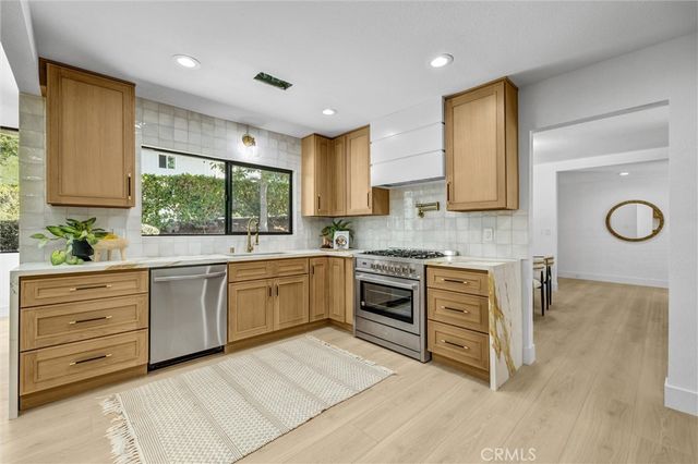 2973 Lakeview Way, Fullerton, CA 92835