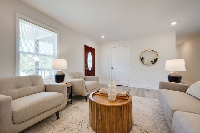 116 Fairground Drive, Waverly, TN 37185