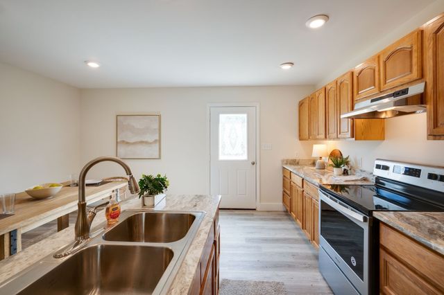 116 Fairground Drive, Waverly, TN 37185