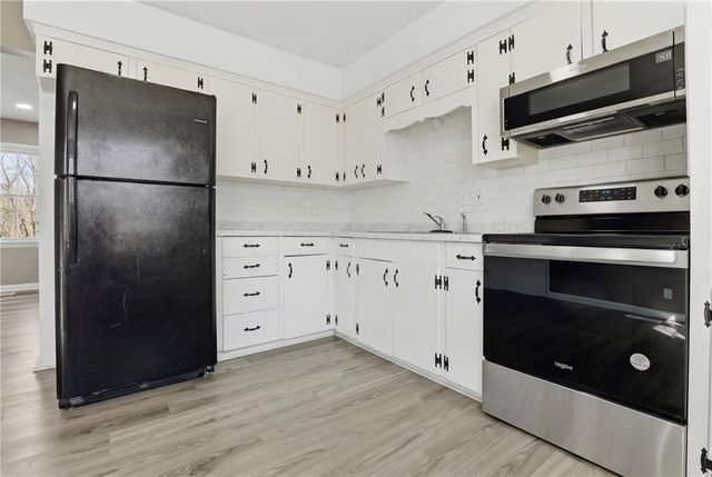 13616 Winchester Avenue, Grandview, MO 64030