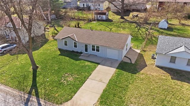 13616 Winchester Avenue, Grandview, MO 64030