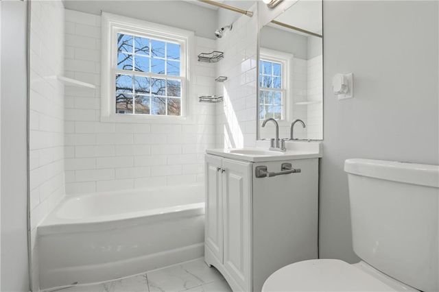 13616 Winchester Avenue, Grandview, MO 64030