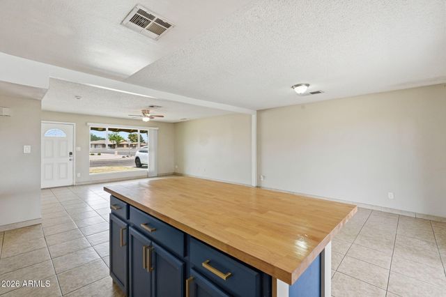 3731 W MYRTLE Avenue, Phoenix, AZ 85051