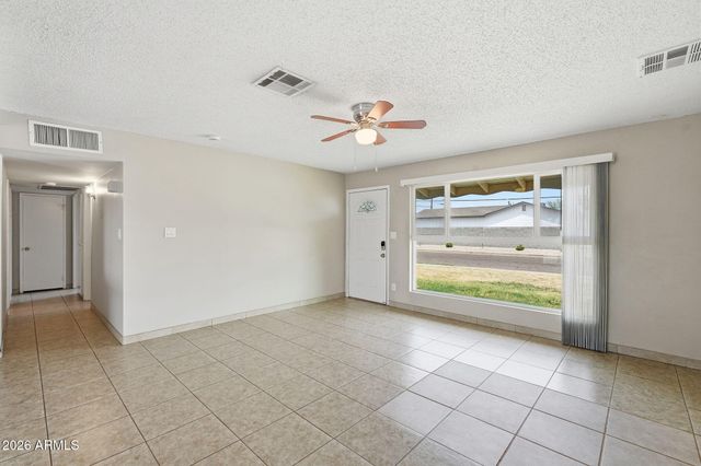 3731 W MYRTLE Avenue, Phoenix, AZ 85051