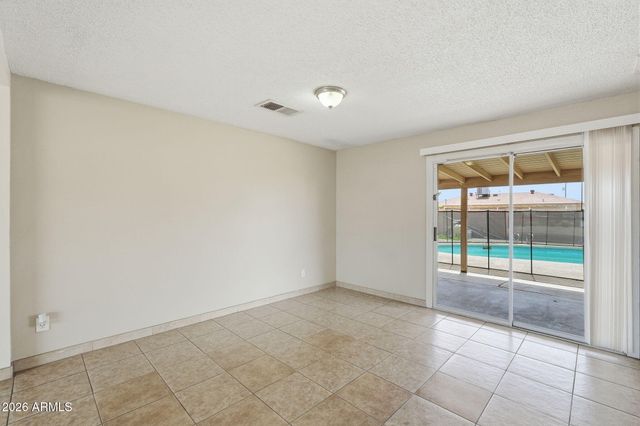 3731 W MYRTLE Avenue, Phoenix, AZ 85051