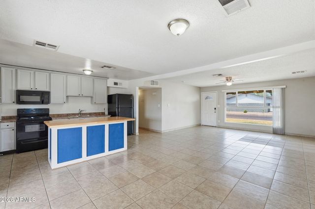 3731 W MYRTLE Avenue, Phoenix, AZ 85051