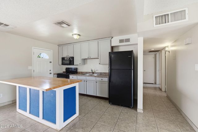 3731 W MYRTLE Avenue, Phoenix, AZ 85051