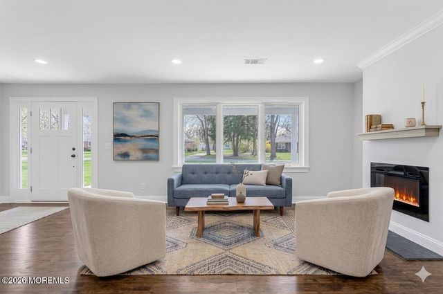 41 Nautilus Drive W, Leonardo, NJ 07737